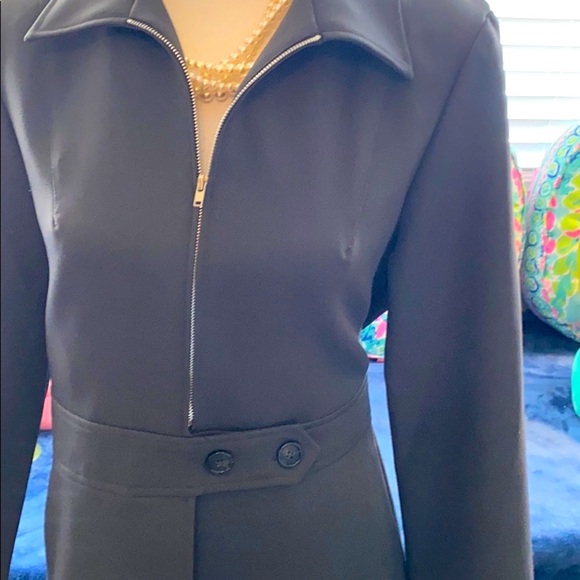 Koji built-in belt jacket with two buttons & full front zipper gray jacket - Picture 3 of 8